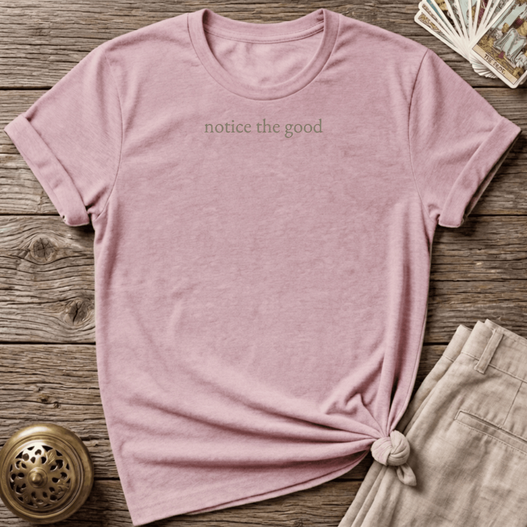 One Who Notices Good T-shirt - Light Pink