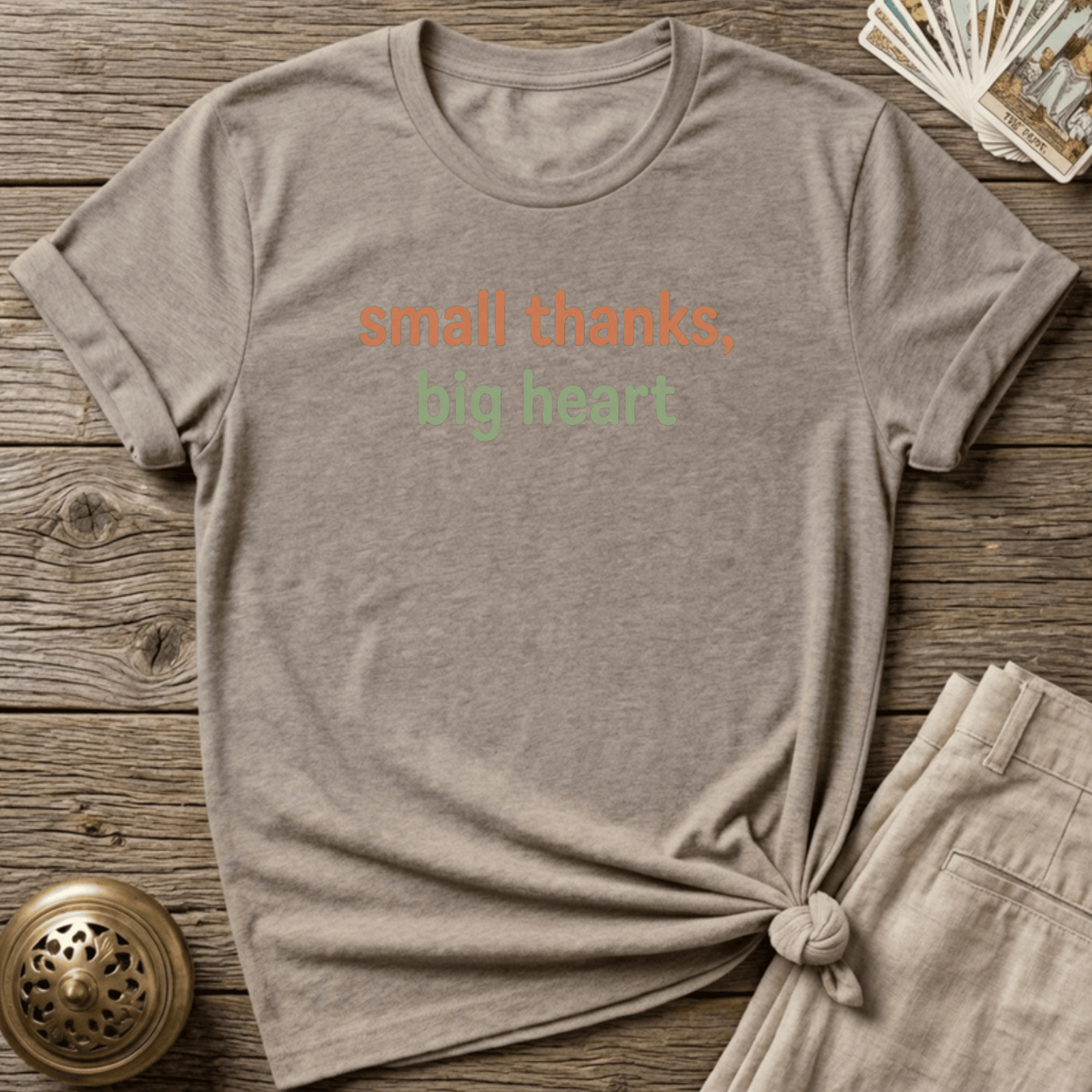 Small Thanks, Big Heart T-shirt - Sand